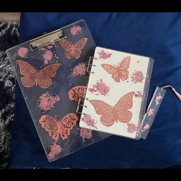 Resin clipboardnotebook and bookmark set